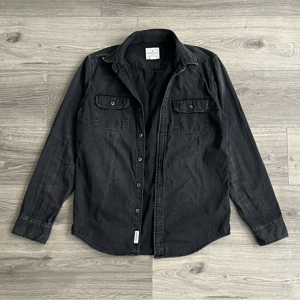 AMERICAN EAGLE Denim Button Up Shirt Small Relaxed Faded Black Distressed Grunge